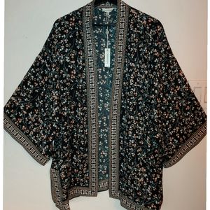 Max Studio size 1x floral Kimomo